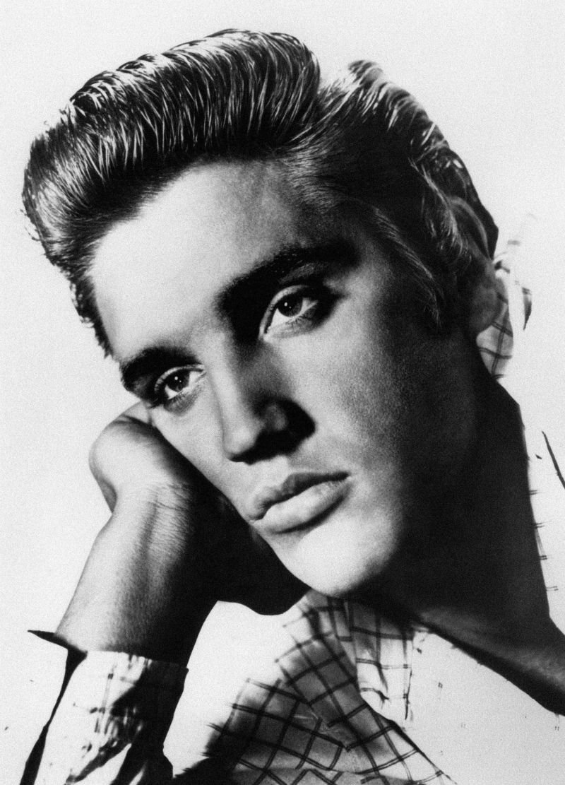 45 anos sem Elvis Presley: relembre o legado do rei do rock