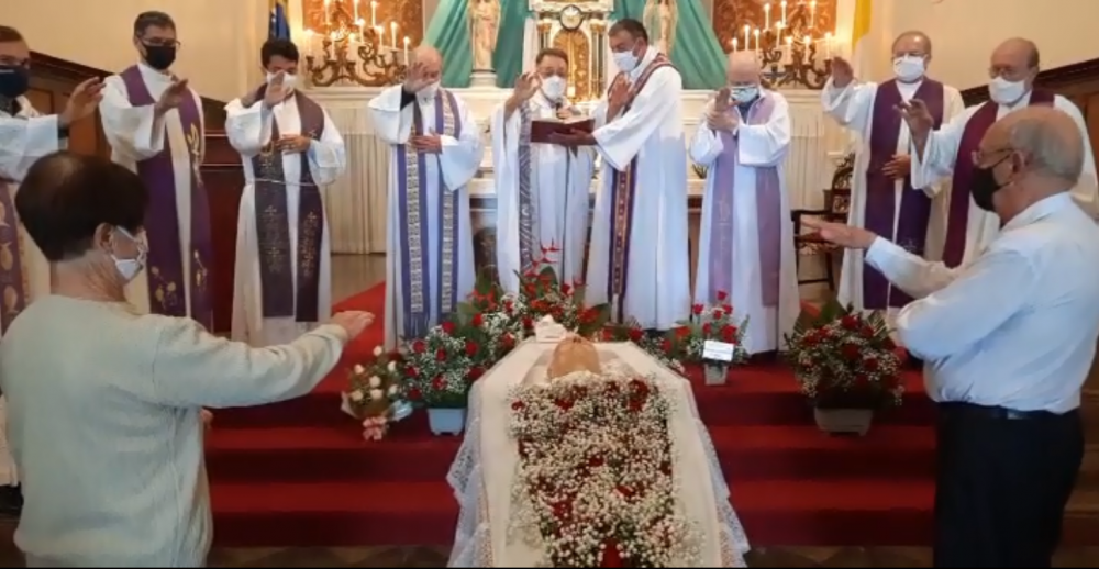 Missa de corpo presente do Padre Aleixo Susin é realizada em Caxias do Sul (RS)