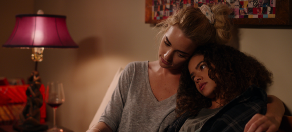 Série 'Ginny e Georgia' tem segunda temporada confirmada