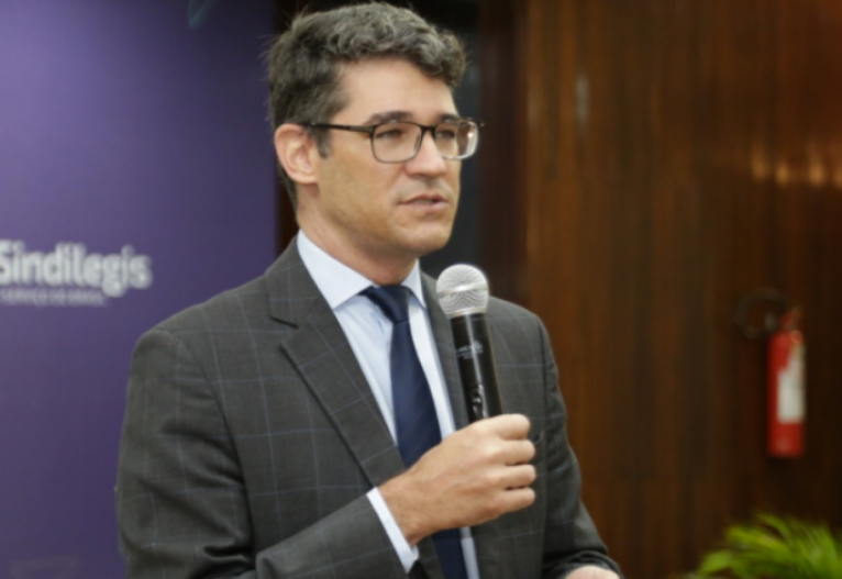 Presidente do Sindilegis chama reforma administrativa de 