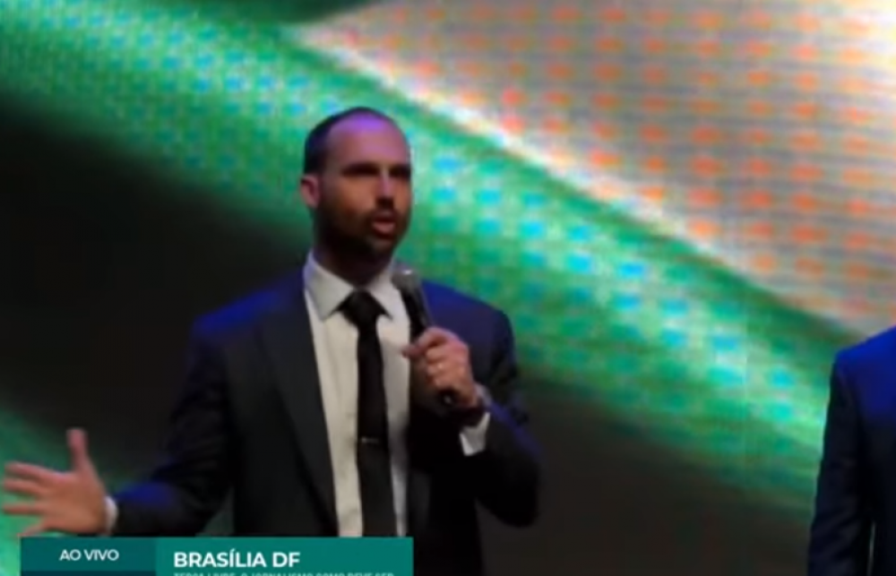 Em evento, Eduardo Bolsonaro diz que ameaça à liberdade é realidade: 