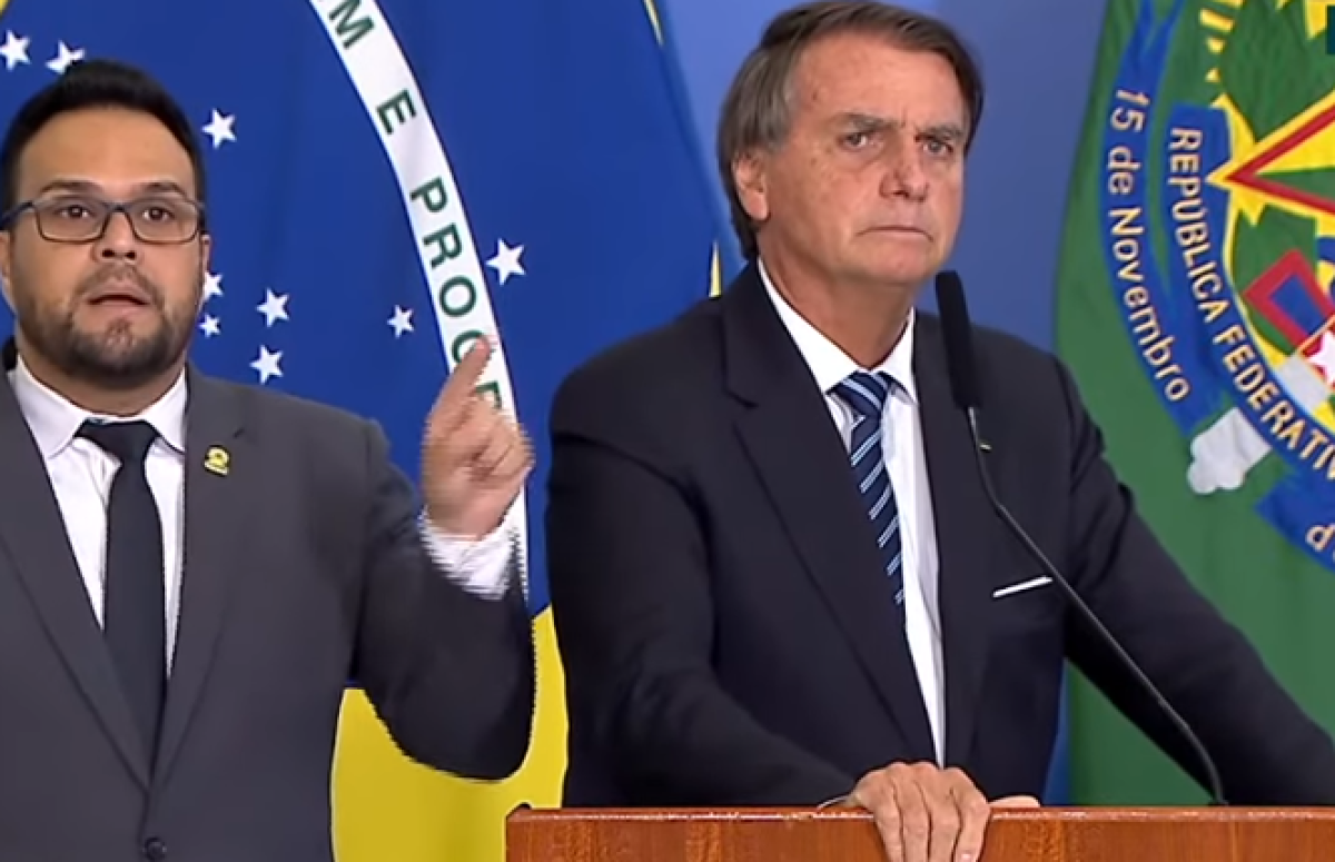 Bolsonaro nega briga com presidente da Anvisa e diz que assunto era particular