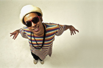 Chico Science dirigia seu carro na rodovia PE-1, na altura do Complexo de Salgadinho, importante eixo viário entre Recife e Olinda, quando perdeu o controle do veículo e colidiu com um poste -  (crédito: Fred Jord&atilde;o)