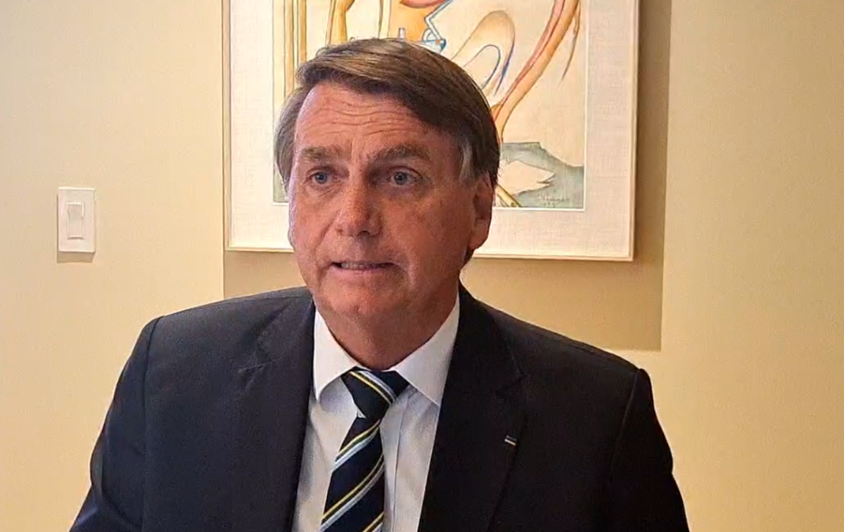 Bolsonaro: não existe liberdade para falar sobre urnas no Brasil