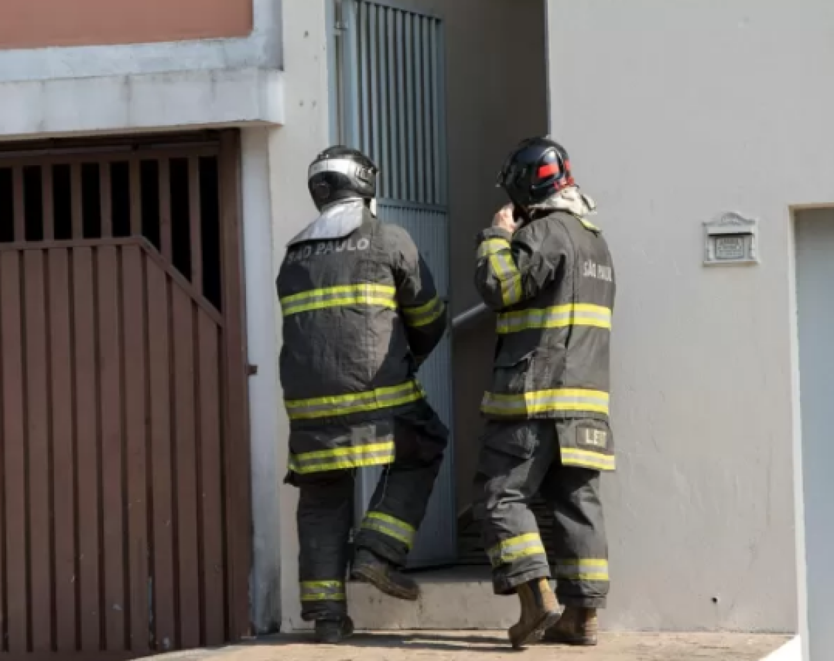 Incêndio deixa 6 mortos e 2 feridos em casa de repouso na zona leste de SP