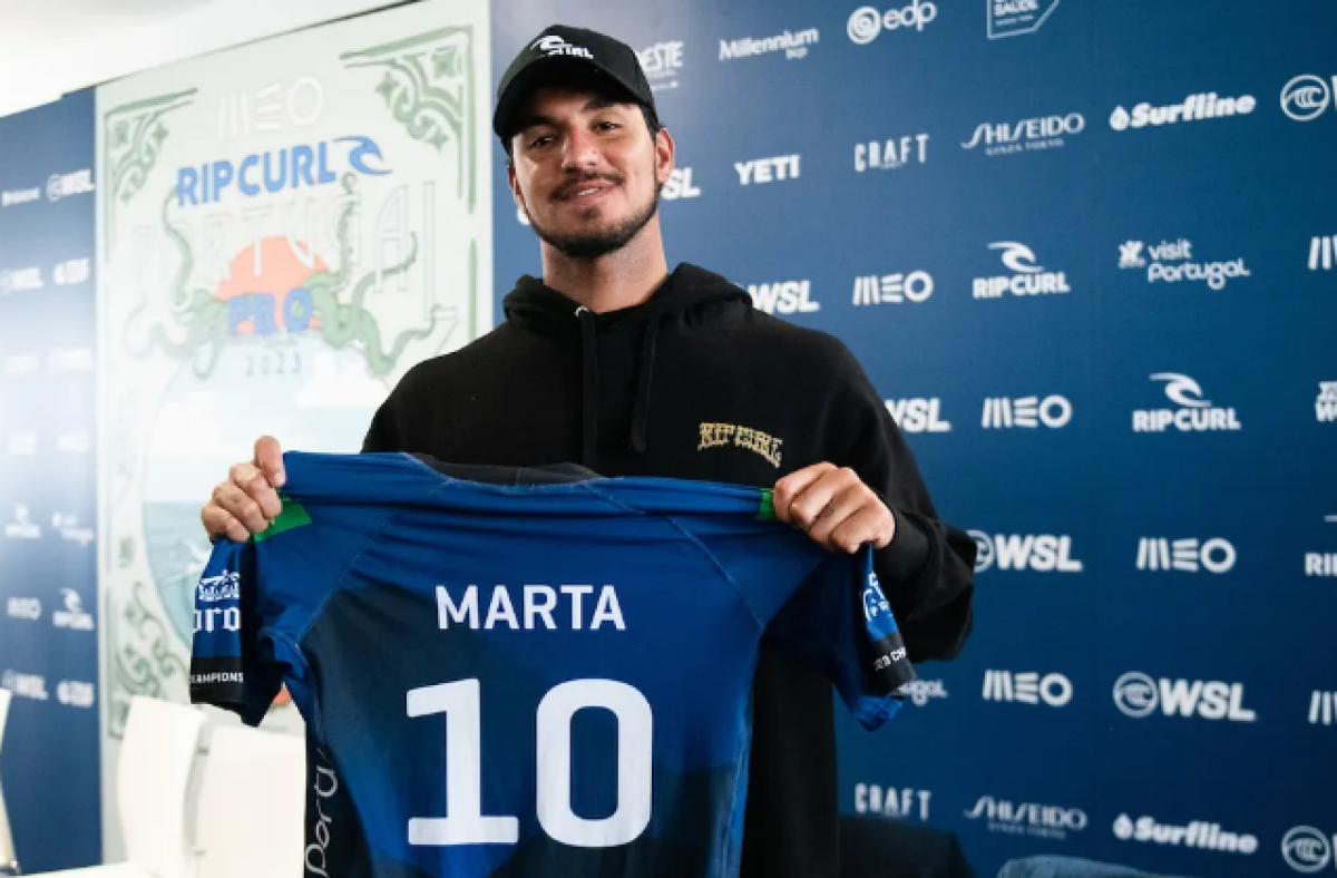Medina compete em Portugal com nome de Marta na camisa: 'Orgulho brasileiro'