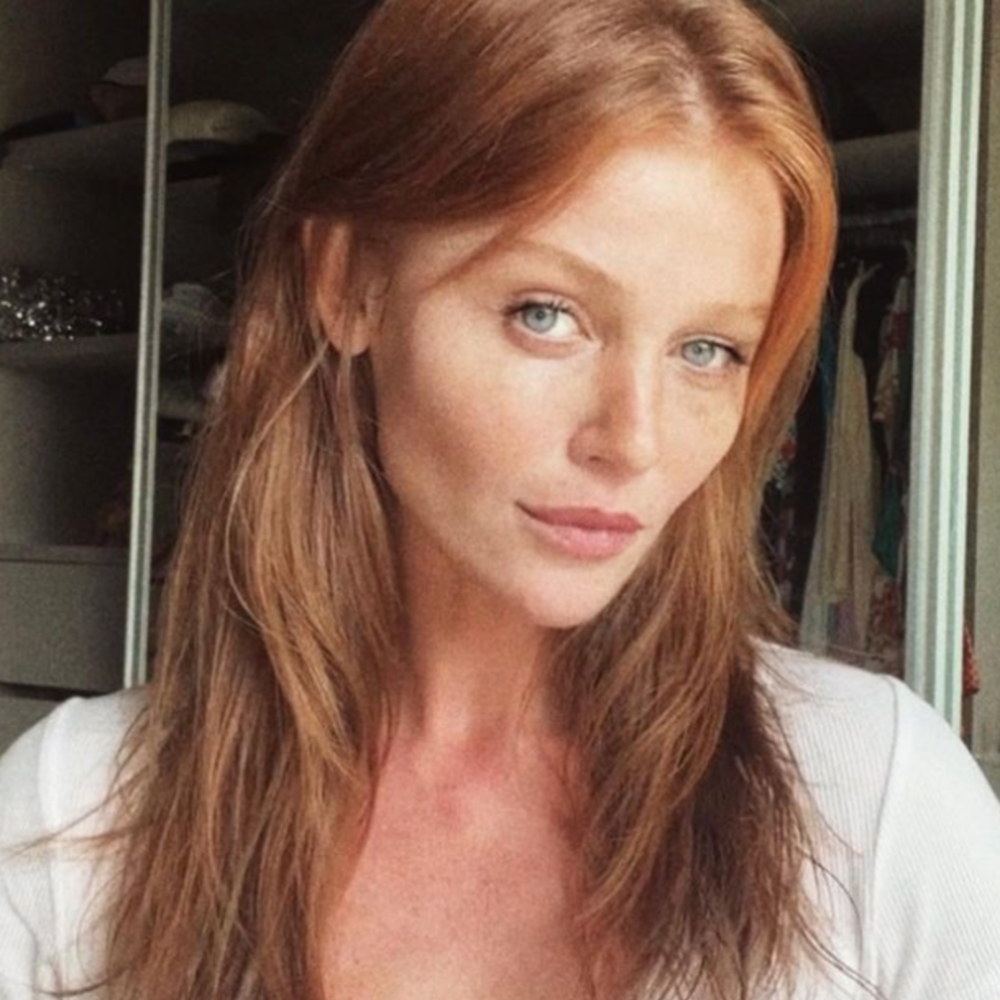 Cinthia Dicker mostra Aurora conhecendo o mar pela primeira vez