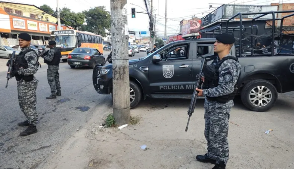 Operação no Complexo da Penha, no Rio, deixa 10 mortos e 4 feridos