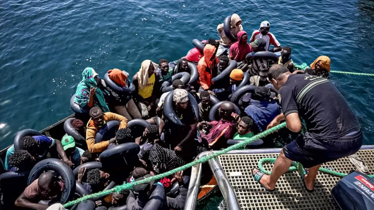 9 barcos em 24 horas: como é um dia da guarda costeira da Tunísia na busca por imigrantes