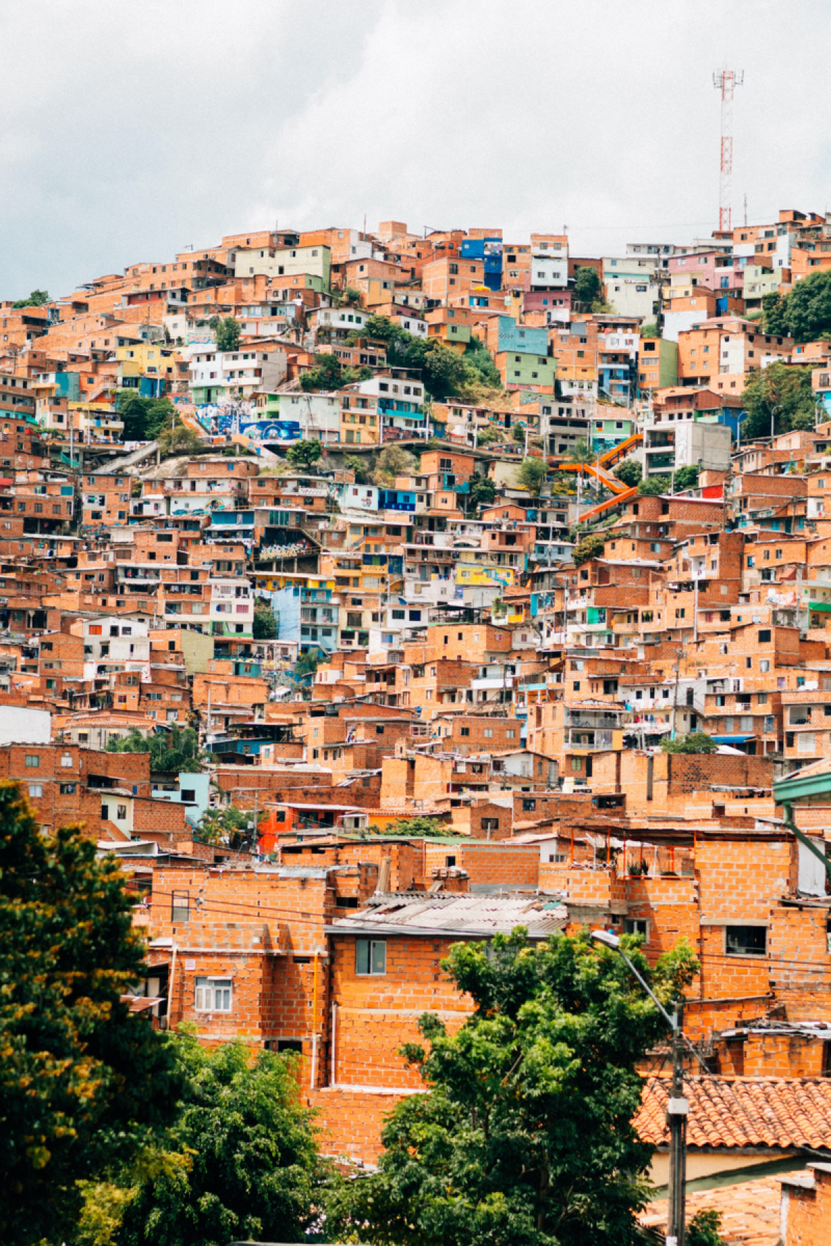 Você sabia que 4 de novembro é celebrado o Dia Nacional da Favela?