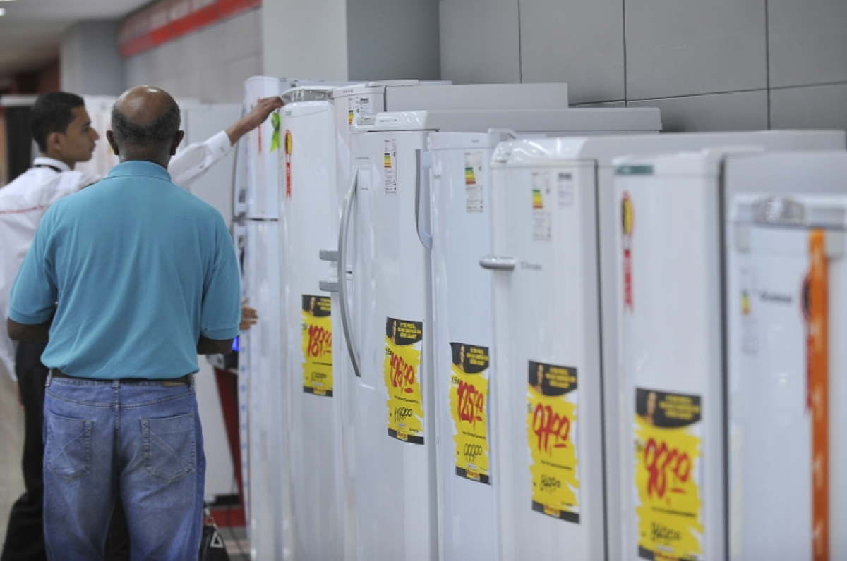 Governo diz que é falsa a informação de que geladeiras custarão mais de R$ 5 mil