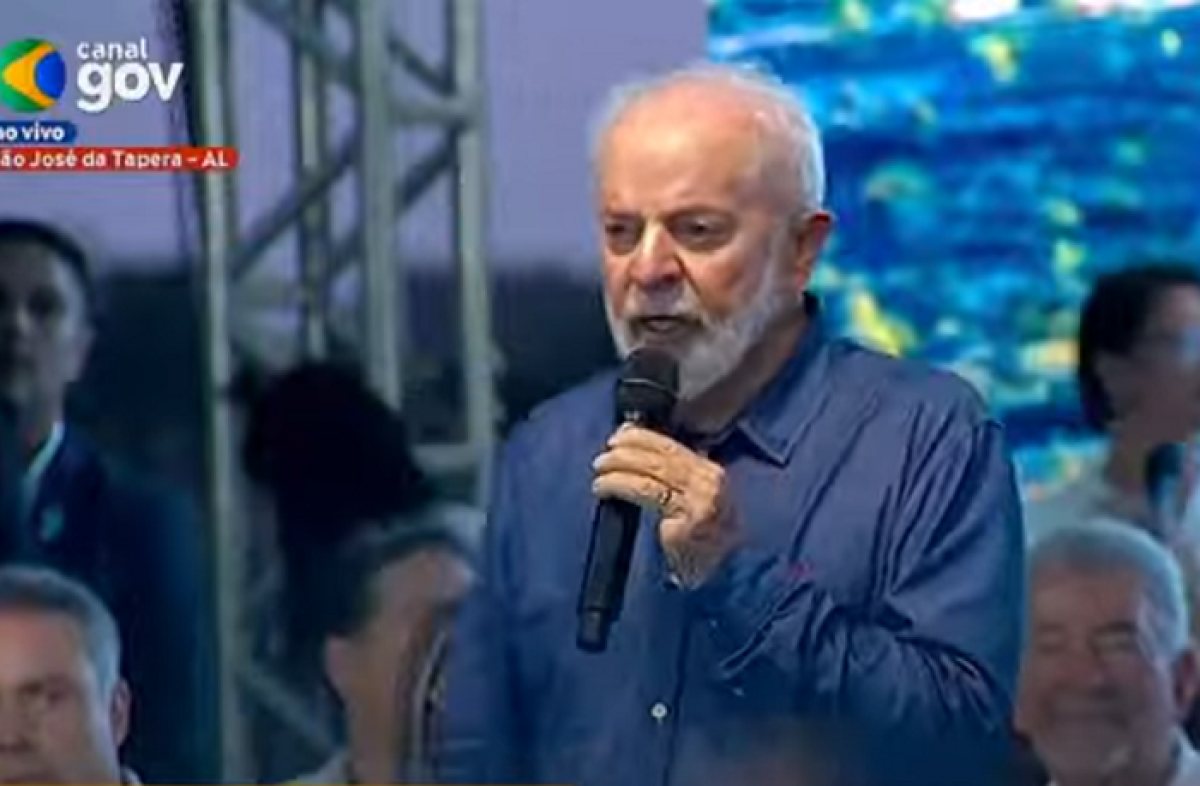 Lira é vaiado em evento em Alagoas e Lula afaga: 