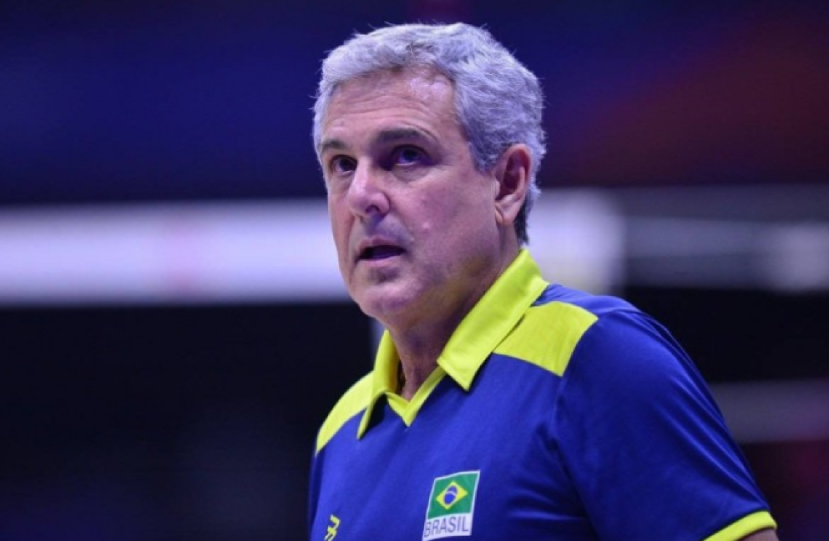 Sem Thaisa, Zé Roberto define 14 atletas para estreia do Brasil na VNL