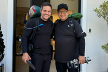 Bruno Avelar e Kaká Diniz caminham 53 km em busca de renovação espiritual