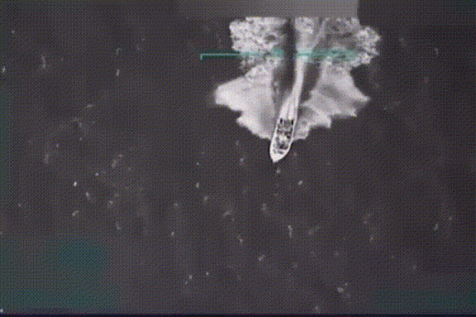 Ataque navio caribe - GIF