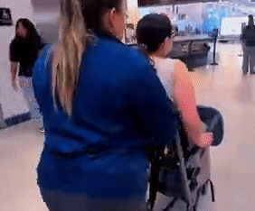 golpe cadeira de rodas -  (crédito: reprodução)