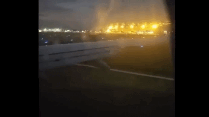 Fogo avião  -  (crédito: Reprodução/Redes Sociais)