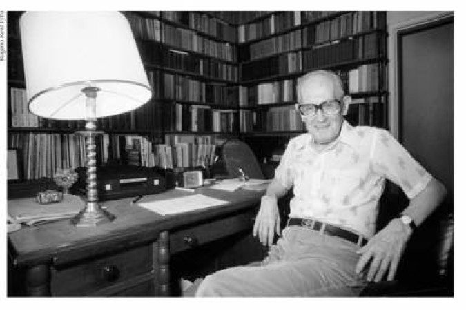 Carlos Drummond: trajetória exemplar dentro do modernismo