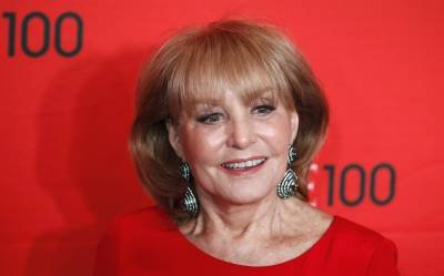 Television personality Barbara Walters arrives at the Time 100 Gala in New York, in this April 24, 2012, file photograph. Veteran journalist Barbara Walters was admitted to a Washington. D.C., hospital over the weekend after she fell and cut her head at the British ambassador's residence, a spokesman for the ABC television network said on January 20, 2013.     REUTERS/Lucas Jackson/Files (UNITED STATES - Tags: ENTERTAINMENT HEALTH)