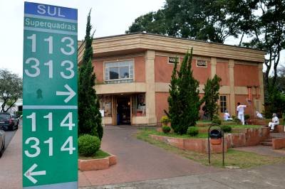 03/06/2013. Crédito: Gustavo Moreno/CB/D.A Press. Brasil. Brasília - DF. Fachada da Belini Pães e Gastronomia, onde houve denúncia de prática de racismo cometido por uma cliente, na 113 Sul.