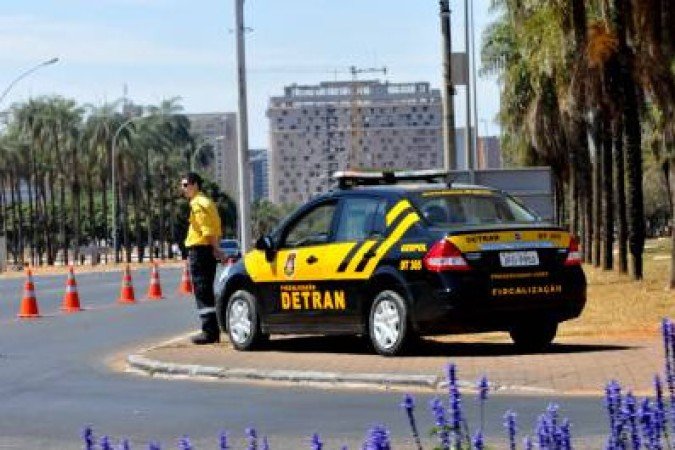 Fraudes aconteciam com a participação de representantes de oficinas mecânicas e de servidores do Detran - (crédito: Antonio Cunha/Esp. CB/D.A Press) Fraudes aconteciam com a participação de representantes de oficinas mecânicas e de servidores do Detran - (crédito: Antonio Cunha/Esp. CB/D.A Press)