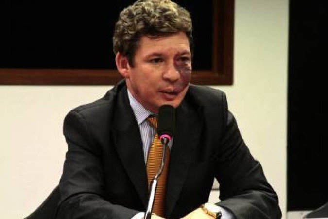 Crédito: Viola Junior/Agência Câmara. Deputado Reginaldo Lopes do Partido dos Trabalhadores (PT-MG), em audiência pública.