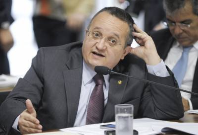 13/11/2013. Crédito: Marcos Oliveira/Agência Senado. Senador Pedro Taques (PDT-MT), durante discussão do substitutivo da Câmara dos Deputados a proposta de minirreforma eleitoral (PLS 441/12).