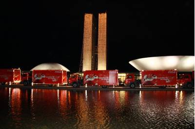Coca-Cola divulga datas de caravanas iluminadas de Natal no DF e Entorno