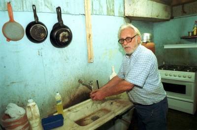 14/04/2003. Crédito: Carlos Moura/CB/D.A Press. Brasil. Brasília - DF. Gente de teatro José Perdiz.