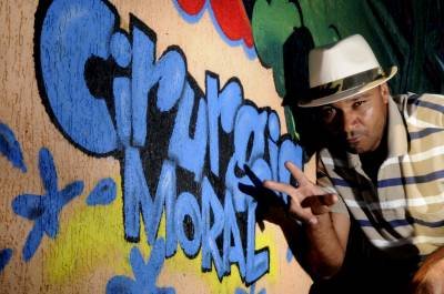 Além de batalhas de rima e de dança., a festividade celebraa o legado deixado por DJ Jamaika, pioneiro do estilo no Centro-Oeste - (crédito: Carlos Vieira/CB/D.A Press) Além de batalhas de rima e de dança., a festividade celebraa o legado deixado por DJ Jamaika, pioneiro do estilo no Centro-Oeste - (crédito: Carlos Vieira/CB/D.A Press)