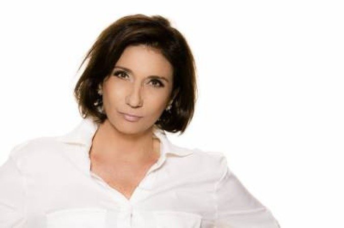 Cantora Zizi Possi comemora 45 anos de carreira em Brasília ano que vem
