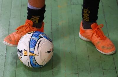 Homem é acusado de agredir criança de 12 anos durante partida de futsal no Guará
- (crédito: RUBEN SPRICH) Homem é acusado de agredir criança de 12 anos durante partida de futsal no Guará
- (crédito: RUBEN SPRICH)