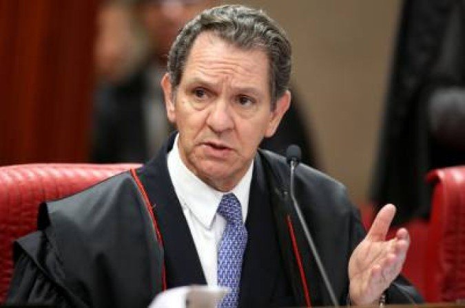 Ministro Jo&atilde;o Ot&aacute;vio Noronha