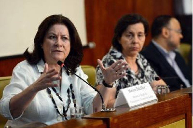 Miriam afirmou que a decisão reflete o compromisso do governo Miriam afirmou que a decisão reflete o compromisso do governo
