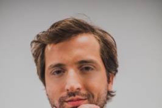 02/08/2014. Crédito: Thay Rabello/Divulgação. Gregório Duvivier do coletivo de humor Porta dos Fundos