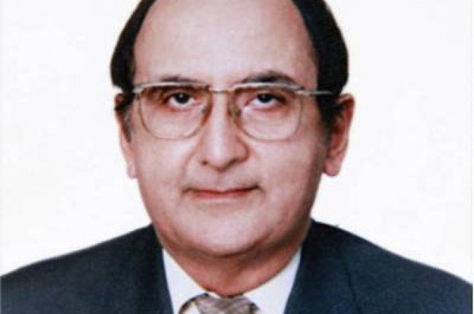 Crédito: Arquivo Pessoal. Hasan Askari-Rizvi, estrategista militar da Universidade do Punjab (em Lahore).