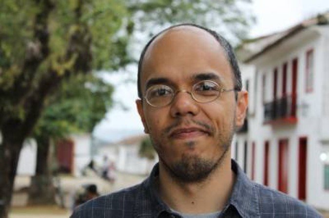 Caetano Galindo: as múltiplas vertentes da língua portuguesa