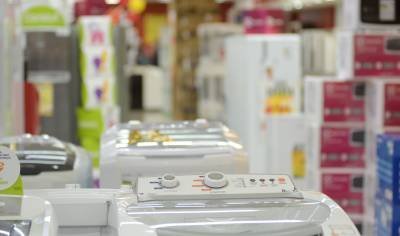 14/01/2015. Crédito: Ed Alves/CB/D.A Press. Brasil. Brasília - DF. Queda nas vendas do Comércio. Loja de eletrodomésticos. - (crédito: Ed Alves/CB/D.A Press) 14/01/2015. Crédito: Ed Alves/CB/D.A Press. Brasil. Brasília - DF. Queda nas vendas do Comércio. Loja de eletrodomésticos. - (crédito: Ed Alves/CB/D.A Press)