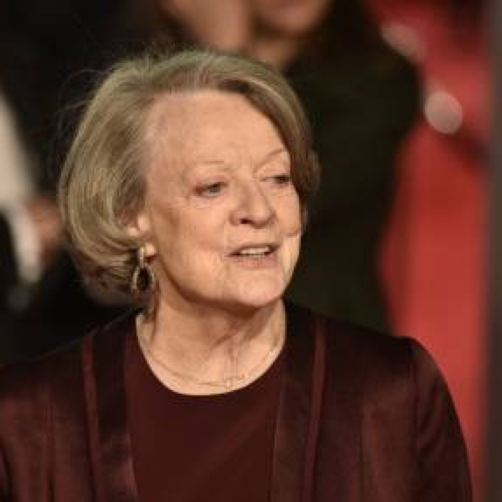 Morre, aos 89 anos Maggie Smith, atriz de Harry Potter e Downton Abbey