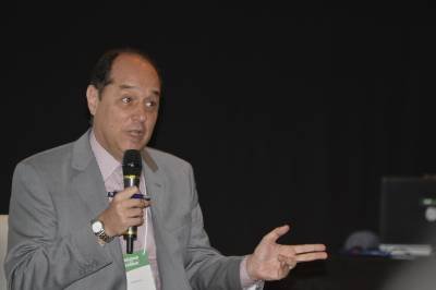 Bucci: a ideia de regulação proposta por Lula está equivocada. Para ele, importante é acompanhar redes sociais -  (crédito: Breno Fortes/CB/D.A Press)