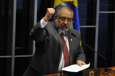 Paim também foi relator da atual Lei de Cotas (12.711/2012), que será atualizada - (crédito: Minervino Junior/CB/D.A Press) Paim também foi relator da atual Lei de Cotas (12.711/2012), que será atualizada - (crédito: Minervino Junior/CB/D.A Press)