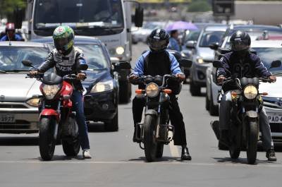 02/12/2016 Crédito: Minervino Junior/CB/D.A Press. Brasil. Brasília - DF. Especial Moto. Motociclistas em situação de irregularidade no trânsito. Setor Comercial Sul.