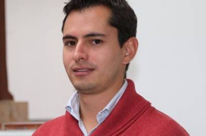 Crédito: Arquivo Pessoal. Andres Macias Tolosa, professor emérito da Universidad Externado de Colômbia, em Bogota.