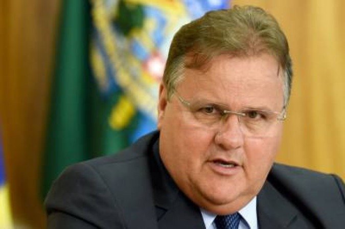 O ministro do Supremo Tribunal Federal (STF), Edson Fachin também concedeu progressão de pena e dedução de 681 dias na sentença do político - O ministro do Supremo Tribunal Federal (STF), Edson Fachin também concedeu progressão de pena e dedução de 681 dias na sentença do político -
