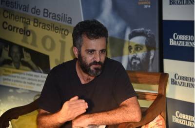 No 50º Festival de Brasília do Cinema Brasileiro, Adirley Queirós disputou prêmios, com 'Era uma vez Brasília' - (crédito: Ed Alves/CB/D.A Press) No 50º Festival de Brasília do Cinema Brasileiro, Adirley Queirós disputou prêmios, com 'Era uma vez Brasília' - (crédito: Ed Alves/CB/D.A Press)
