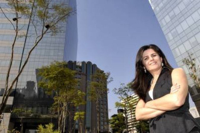 02/09/2010. Crédito: Breno Fortes/CB/D.A Press. Brasil. São Paulo. SP. Economista da RBS Global Banking & Markets Zeina Latif.