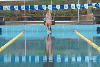 A World Aquatics havia proibido a participação de atletas transexuais em grandes eventos visando a A World Aquatics havia proibido a participação de atletas transexuais em grandes eventos visando a