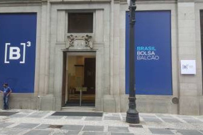 Bolsa de Valores de São Paulo (B3): investimentos precisaram de mais cuidados em 2022 -  (crédito: Paulo Silva Pinto/CB/D.A Press)