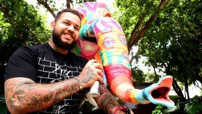 06/02/2018. Crédito: Antônio Cunha/CB/D.A Press. Brasil. Brasília - DF. Cidades. Grafite na estátua do elefante no Jardim Zoológico de Brasília. Grafiteiro Daniel Toys. -  (crédito: Antonio Cunha/CB/D.A Press)