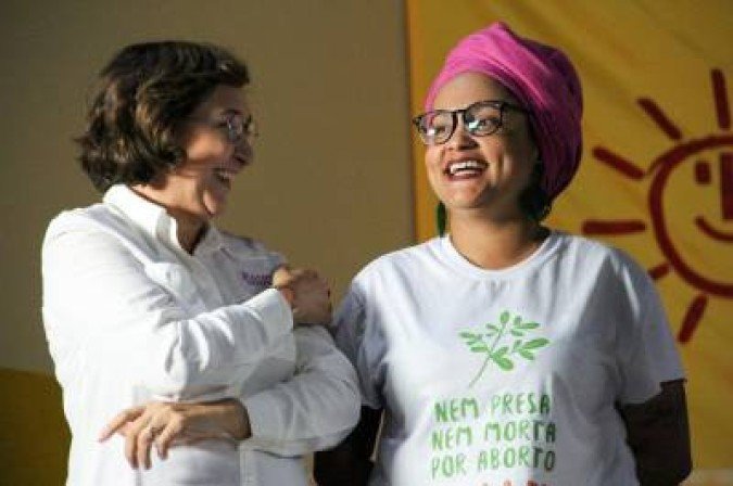 Credito: Comunicação/PSOL. Convenção eleitoral do PSOL. Fátima Sousa e Keka Bagno